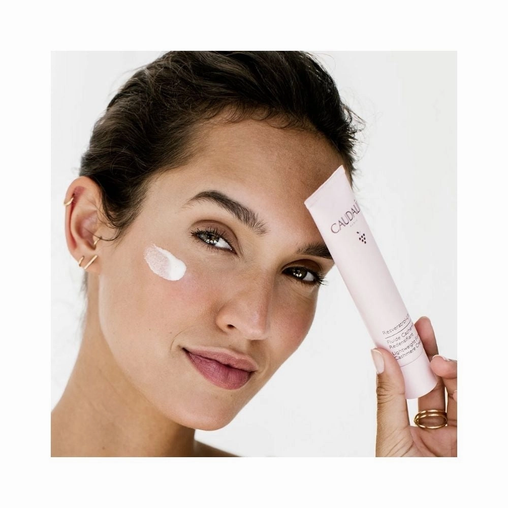 Caudalie Resveratrol-Lift Lightweight Firming Cashmere Moisturizer
